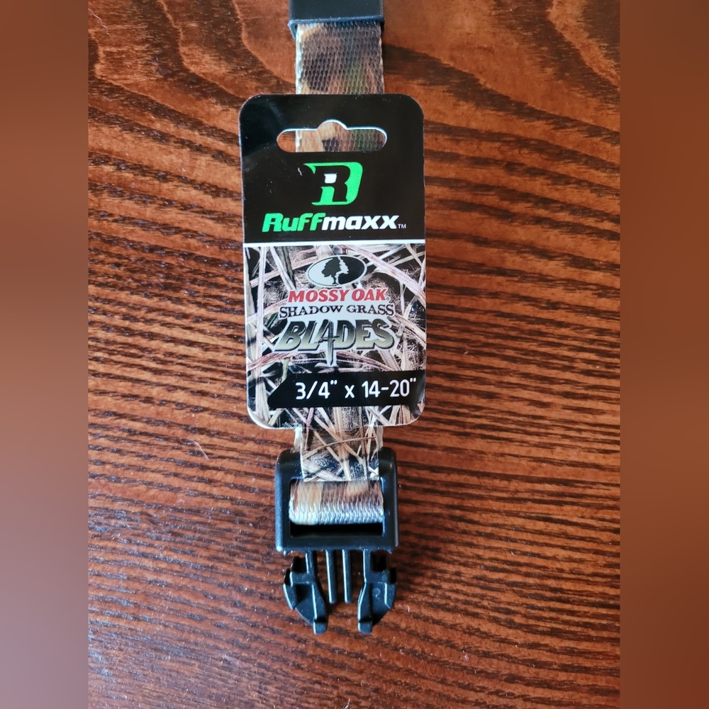 2 /$15  Ruffmaxx Mossy Oak Nylon Dog Collar Adjustable 14" to 20" by 3/4" Camo